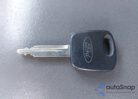 2002 Ford Escape Xlt из США, поврежденный, VIN 1FMYU03182KD33898